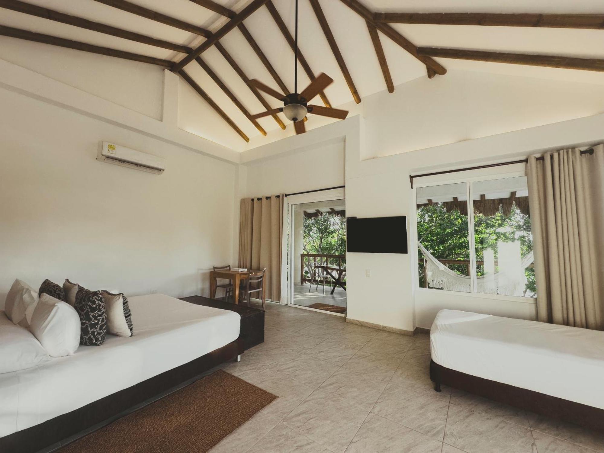 Sabai Beach Hotel Isla Barú Zewnętrze zdjęcie